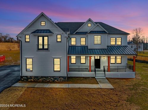 58 Middletown Rd, Holmdel Village, NJ 07733-2206