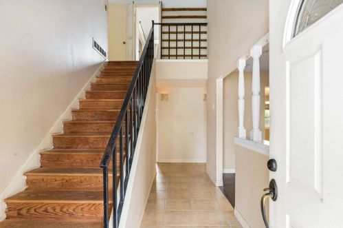 121 Barbara St, Anaheim CA  92806-3825 exterior