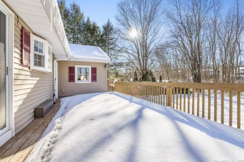 531 Atkins St, Middletown CT  06457-1546 exterior