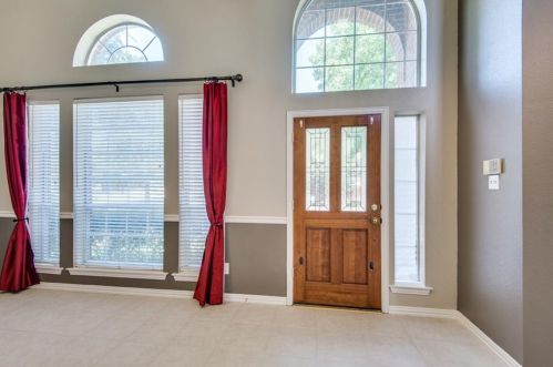 314 Santa Fe Trl, Irving TX  75063-6888 exterior