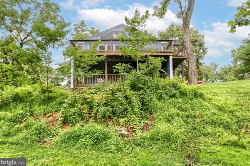 1801 Crums Mill Rd, Harrisburg PA  17110-3612 exterior
