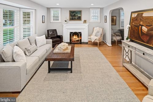 711 Greenman Rd, Tavistock NJ  08033-2719 exterior