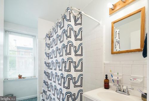 512 22nd St, Philadelphia PA 19146-1146 exterior