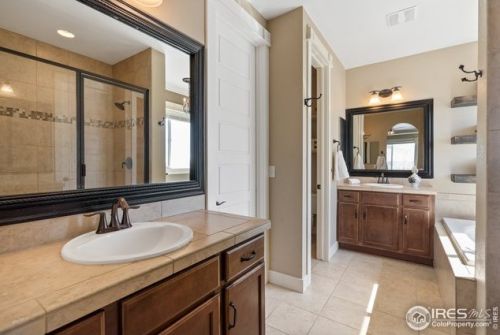 5513 Fairmount Dr, Fort Collins CO  80550-7067 exterior