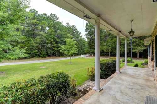 1253 Congaree Dr, Cayce-West Columbia, SC 29172-1807