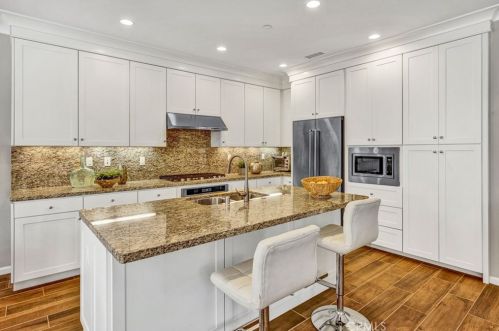 199 Rodeo, Irvine CA  92602 exterior