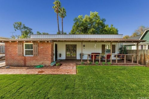 4014 Garden Home Ct, Riverside, CA 92506-1850