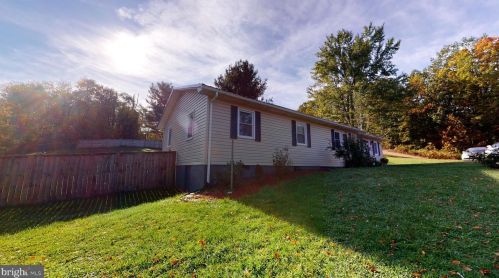 3332 Mountain Rd, Wardensville WV 26851-8279 exterior