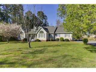 89 Kilmer Point Dr, Urbanna, VA 23175-2135