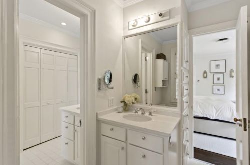 2868 Habersham Rd, Atlanta GA  30305-2959 exterior