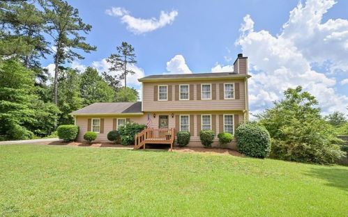 2700 Hawk Dr, Marietta, GA 30066-1525