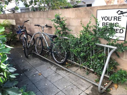 723 Lukepane Ave, Honolulu HI  96816-5915 exterior