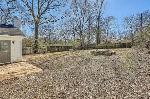 1568 Rosewood Cir, Marietta GA  30067-7410 exterior