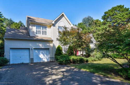 4 Chris Ann Ct, Jackson Twp, NJ 08527-4201