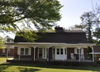 101 Meadowbrook Dr, Iva, SC 29655-8747