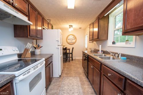 36 Waterview Dr, Lagrange GA  30240-7622 exterior