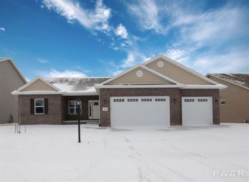 1636 Mackenzie St, Beverly Manor, IL 61571-9257