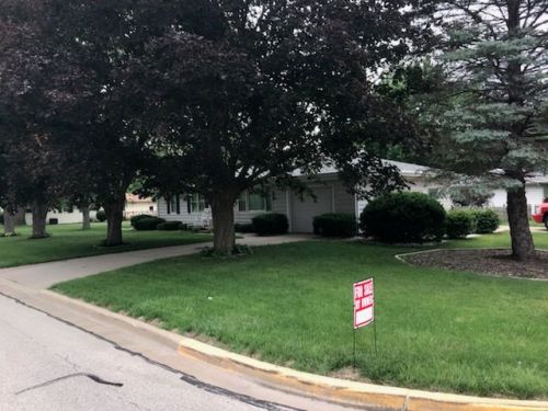 1020 Grant St, Macomb, IL 61455-2621