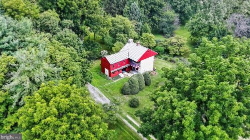 1917 Walnut Bottom Rd, Carlisle PA  17015-9624 exterior