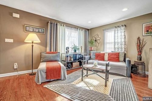 838 Auburn Ave, Ridgewood, NJ 07450-2920