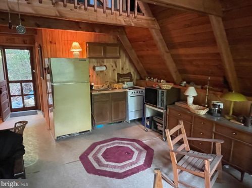 468 Maverick Trl, Hedgesville, WV 25427-6210