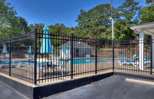 842 Eagle Glen Xing, Holly Springs GA  30189-6958 exterior