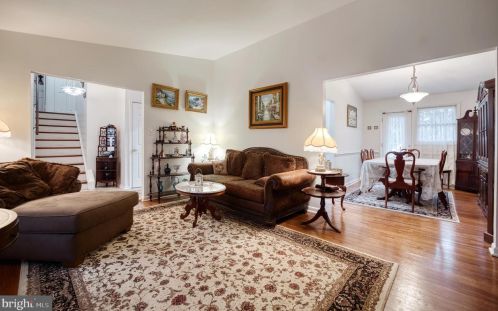 15300 Beaufort Pl, Silver Spring MD  20905-4202 exterior