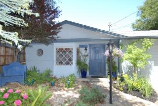 1357 Orchard Dr, Ojai, CA 93023-3838