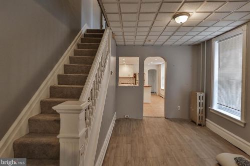 424 Hall St, Allentown, PA 18102-2842
