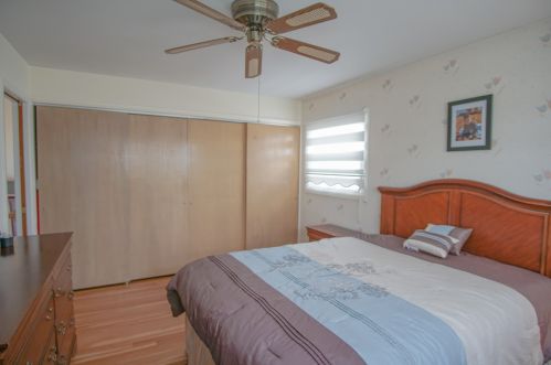 8931 Merrill St, Niles IL  60714-1707 exterior