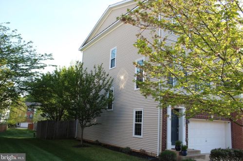 15929 Greymill Manor Dr, Haymarket, VA 20169-4927