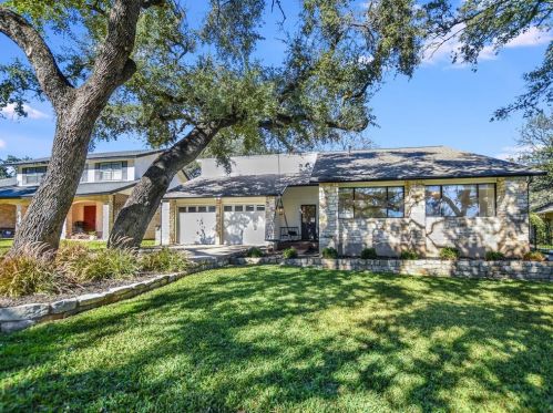 7112 Fireoak Dr, Austin TX  78759-3771 exterior