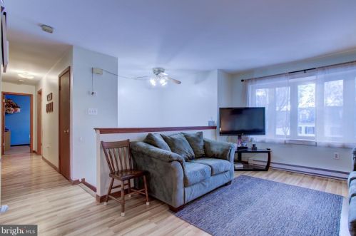 765 Dustin Dr, Lancaster PA  17601-1267 exterior