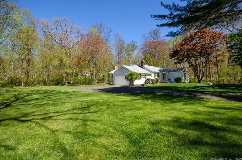 89 Forest Ln, Wilton, CT 06897-1914