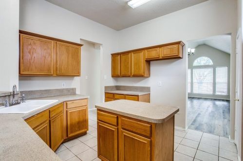 6709 Braeview Dr, Fort Worth TX  76137-6313 exterior