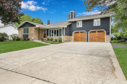 919 Hillandale Dr, Antioch, IL 60002-1129