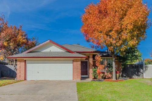 6928 Crystal Ln, Fort Worth TX  76182-3635 exterior