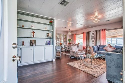 1400 13th St, Upland CA 91786-2966 exterior