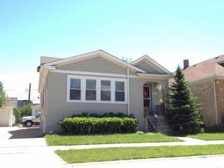 6523 Riverview Ave, Niles IL  60714-4447 exterior