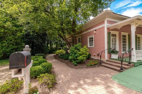 201 Concord Rd, Smyrna GA  30082-3701 exterior