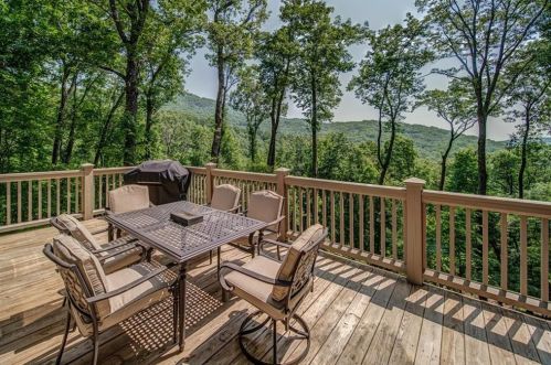 1458 Valley View Dr, Big Canoe GA  exterior