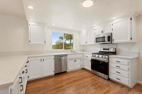 30370 The Yellow Brick Rd, Valley Center, CA 92082-5308