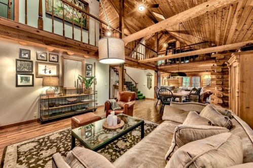 11415 Sitzmark Way, Truckee CA  96161-6163 exterior