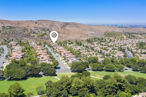 105 Bottlebrush, Irvine CA  92603-0688 exterior