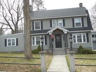 245 Columbia Blvd, Waterbury, CT 06710-1403