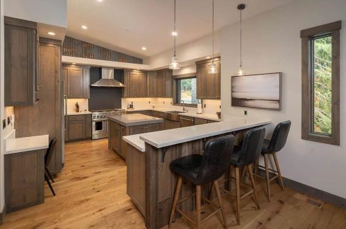 11901 Sitzmark Way, Truckee CA  96161-6139 exterior