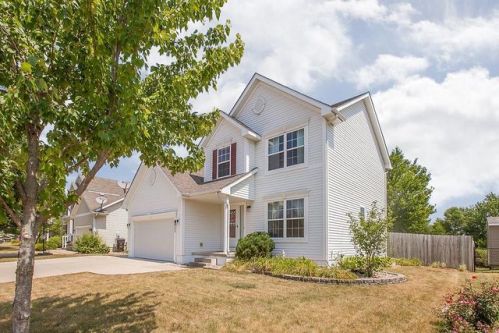 455 Crabapple Dr, Waukee, IA 50263-8280