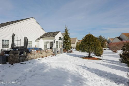 13 Wycliffe Dr, Lakehurst NJ  08759-6165 exterior