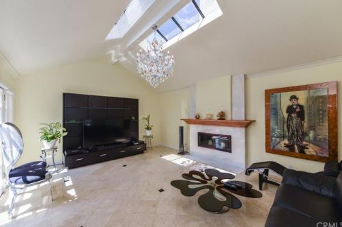 15 Sunrise, Irvine CA  92603-3719 exterior