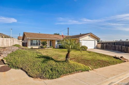 1715 Outer Dr, El Cajon, CA 92021-1128